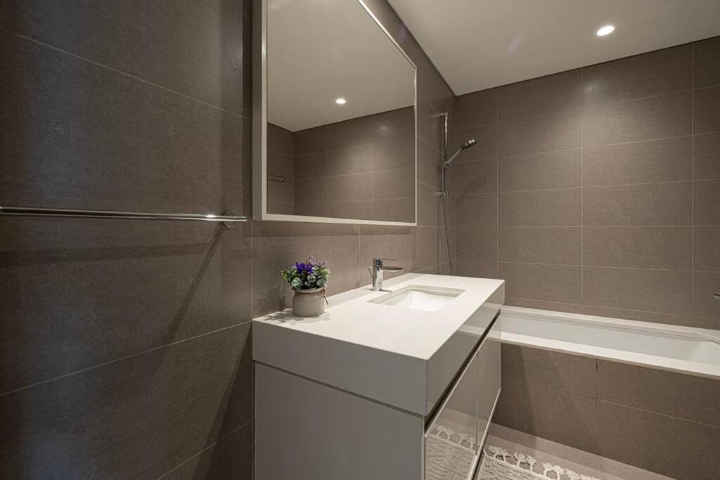 Appartement 2 Bedroom Luxury Full Burj Views *