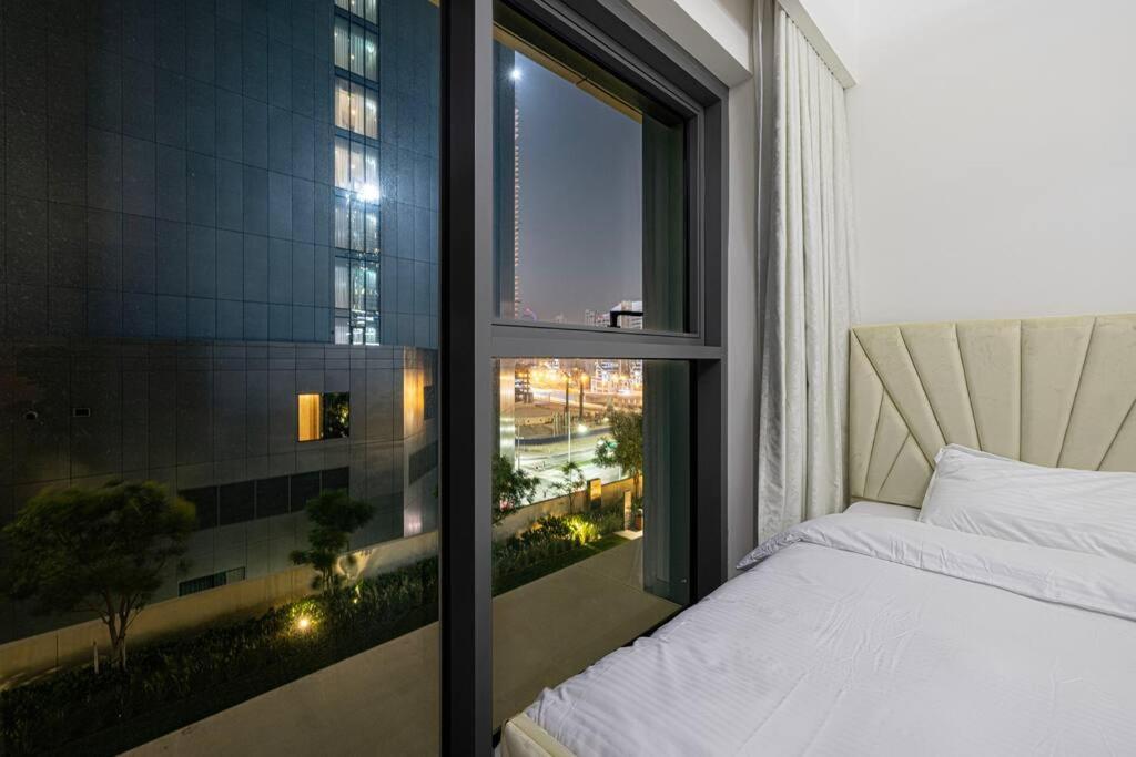 2 Bedroom Luxury Full Burj Views