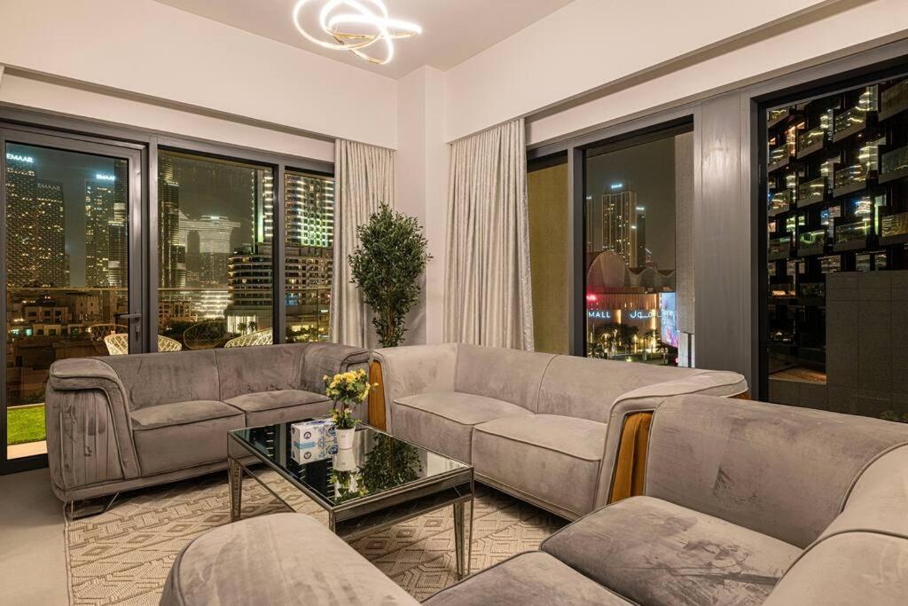 2 Bedroom Luxury Full Burj Views Appartement *