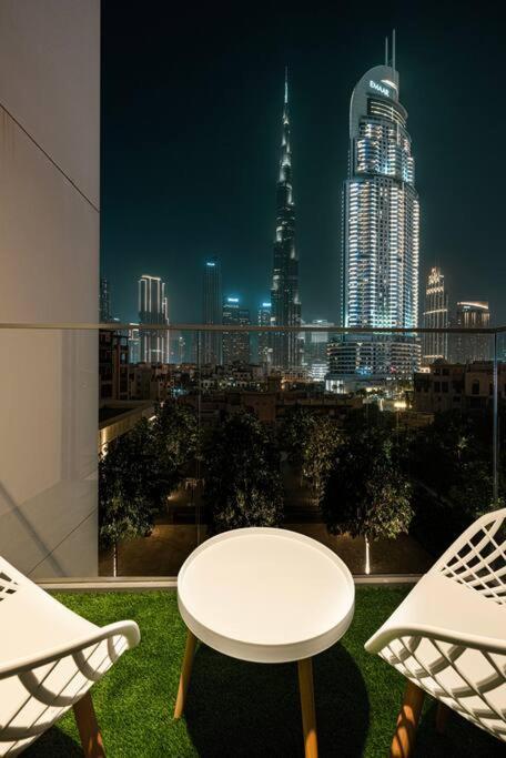 2 Bedroom Luxury Full Burj Views Appartement *