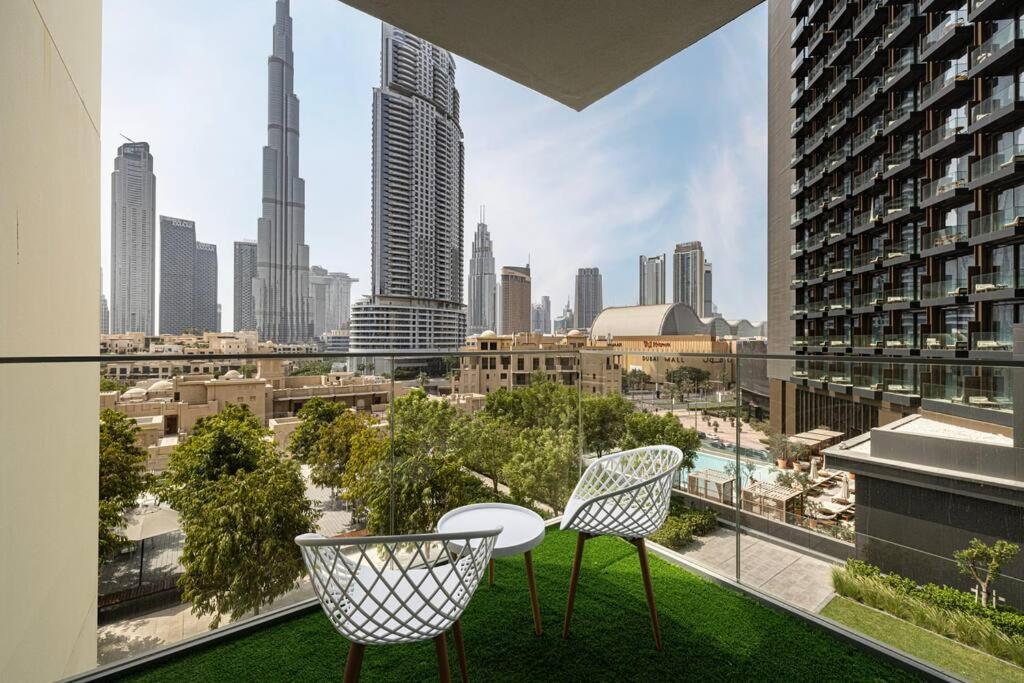 Appartement 2 Bedroom Luxury Full Burj Views *